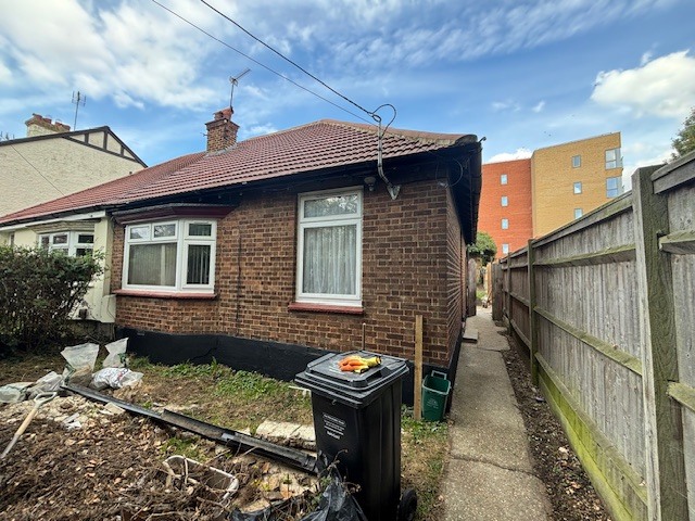 Tennyson Drive, Basildon, Essex, SS13 3BT
