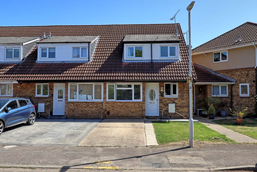 Riffams Drive, Basildon, Essex, SS13 1BG