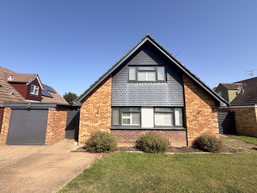Waldegrave, KINGSWOOD, Basildon, SS16 5EL
